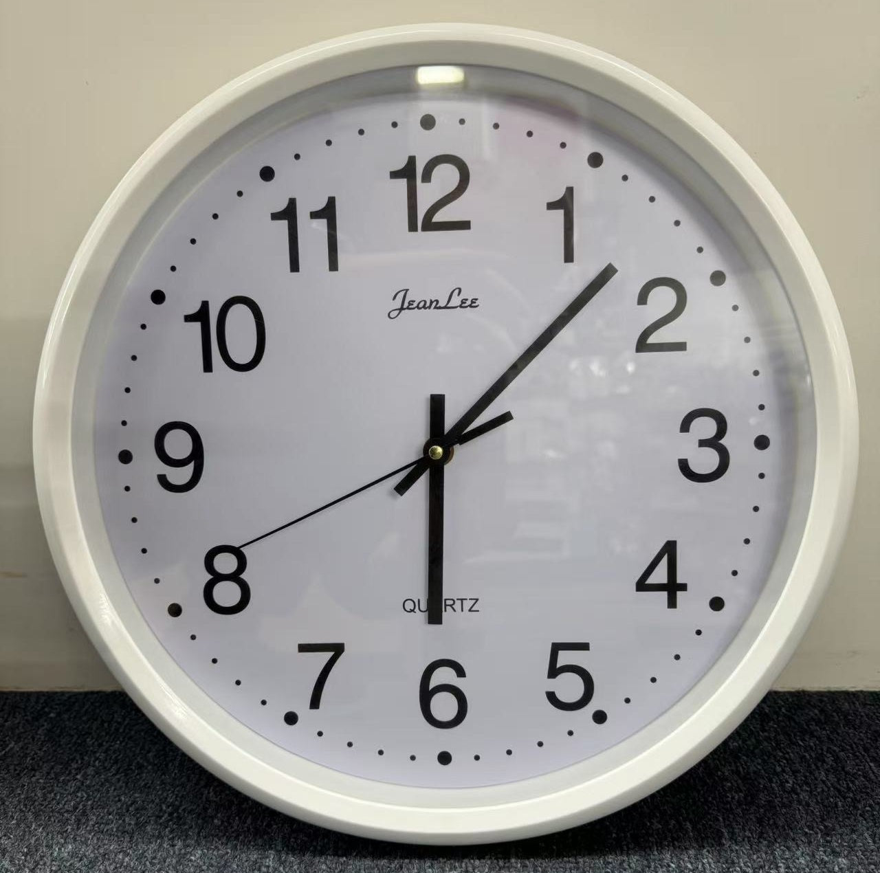 14’’ WALL CLOCK ROUND - NO Tick Tock - White
