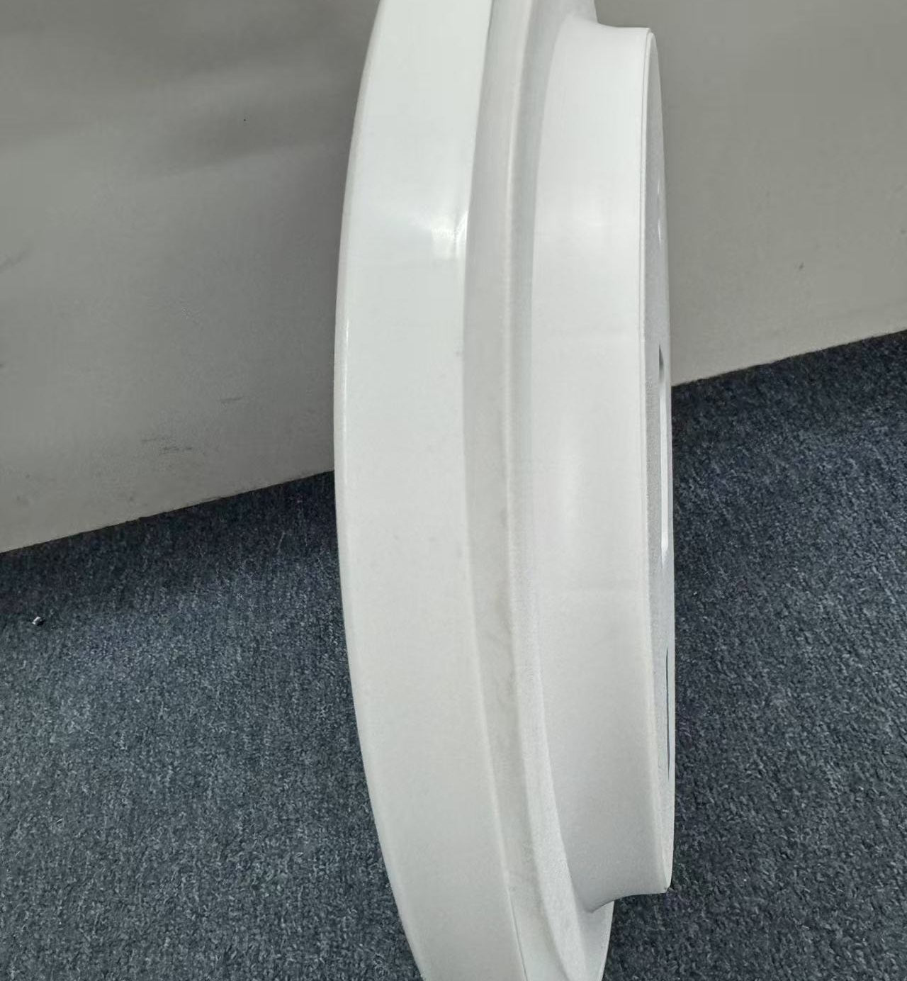 14’’ WALL CLOCK ROUND - NO Tick Tock - White
