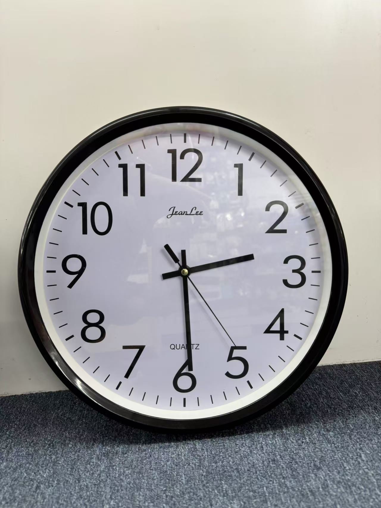 14’’ WALL CLOCK ROUND - NO Tick Tock - BLACK
