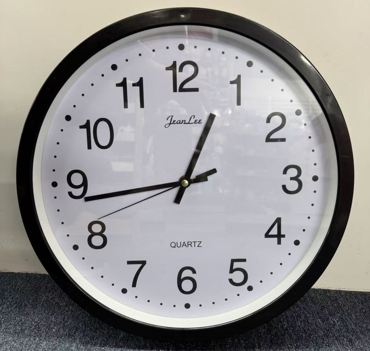 14’’ WALL CLOCK ROUND - NO Tick Tock - Black